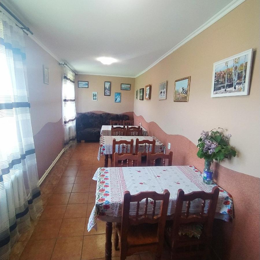 Appartement Мальва à Lazeshchyna Extérieur photo